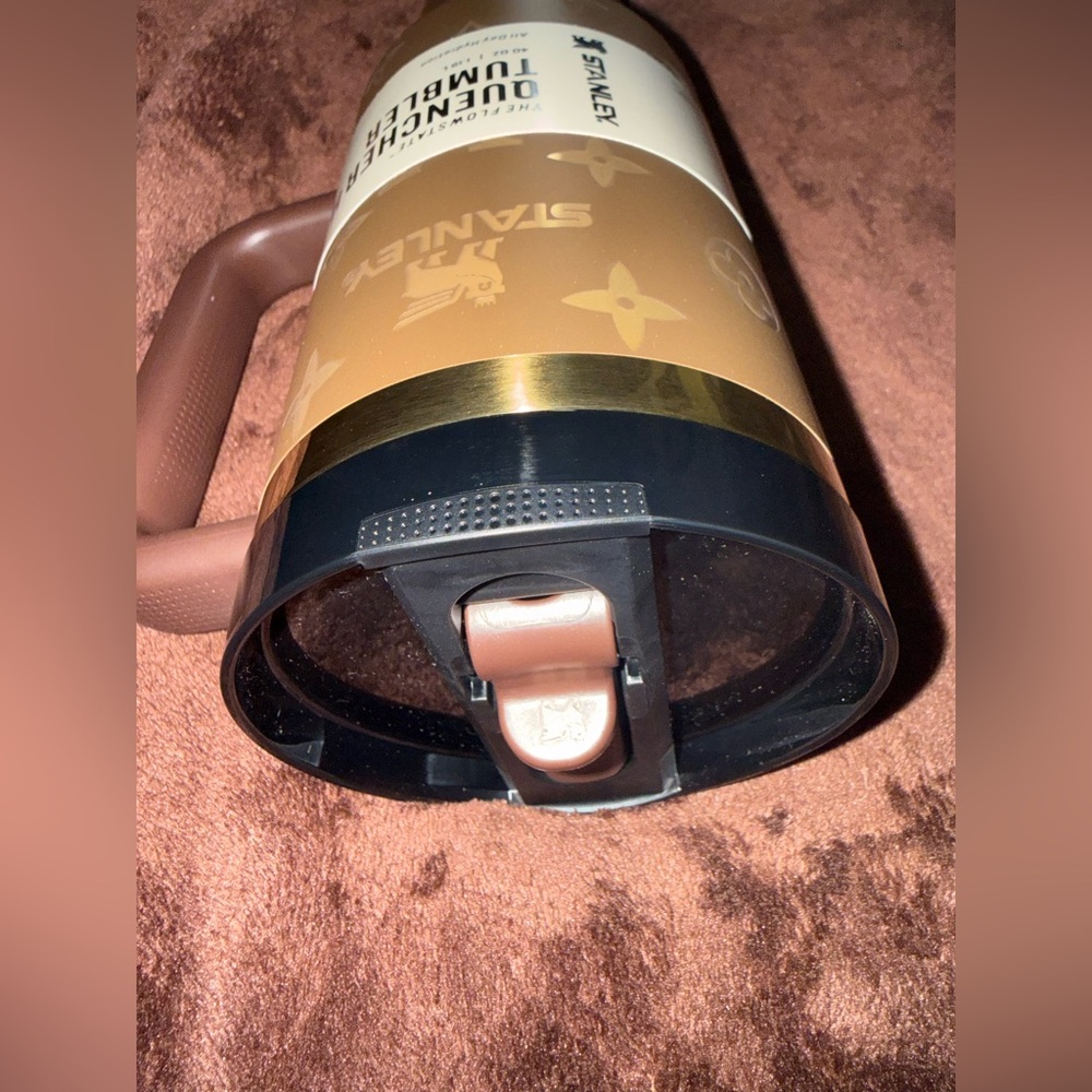 Stanley Brown & Gold Quencher H2.0 Travel 40oz. Tumbler w Monogram Accents- New - Picture 4 of 4